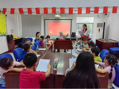 发挥红色资源优势,江岭社区组织青少年感受学习社区历史文化