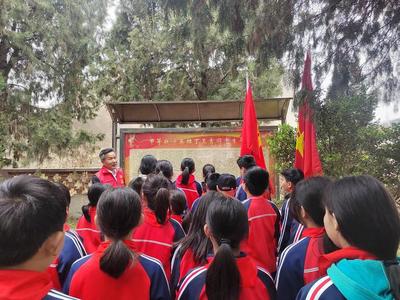滕州市西岗镇开展清明祭英烈活动